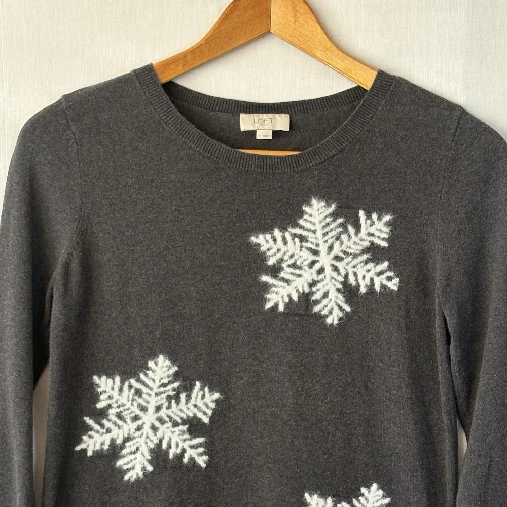 LOFT Sweater Snowflake Knit Charcoal Gray Christmas Pullover Cotton Women's S - Picture 1 of 6